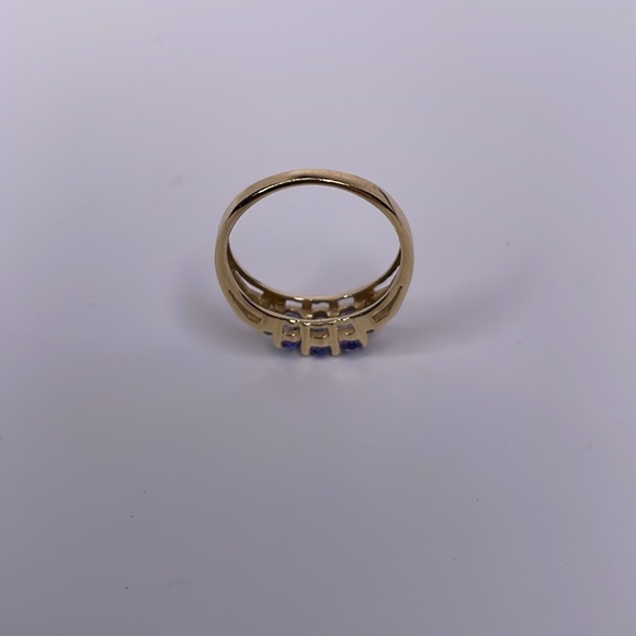 Ring Tanzanite Ring 14Kt Yellow Gold with Single Cut Diamond Accents Ring - Picture 6 of 11